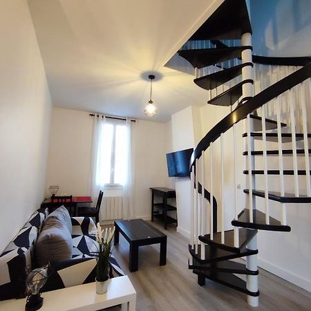 Appartamento La Vie En Blanc Et Noir Maisons-Laffitte Esterno foto