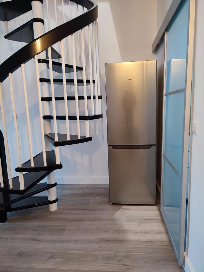 Appartamento La Vie En Blanc Et Noir Maisons-Laffitte Esterno foto